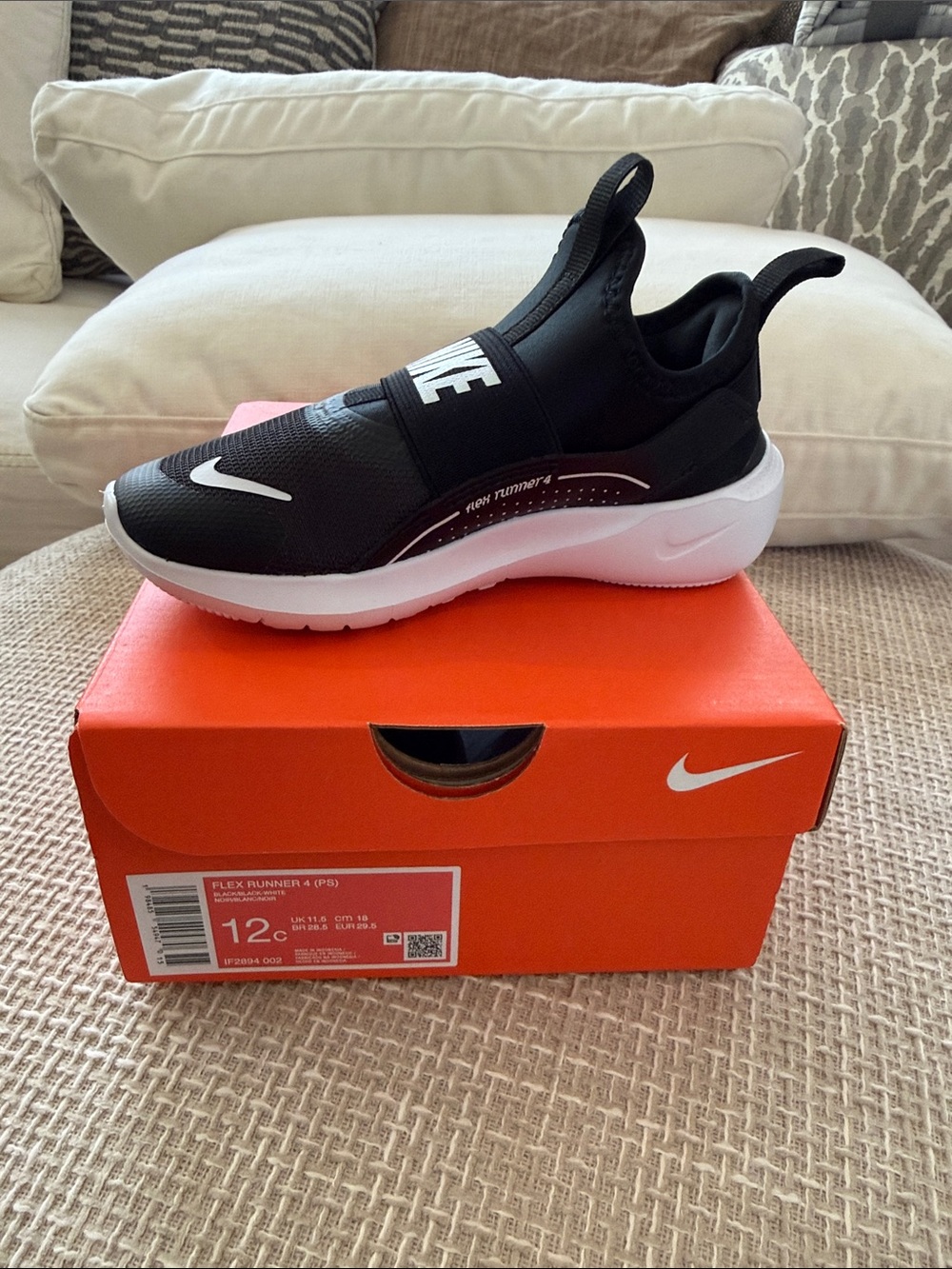 Nike Kids Black and White Slip-On Flex Runner Sneakers